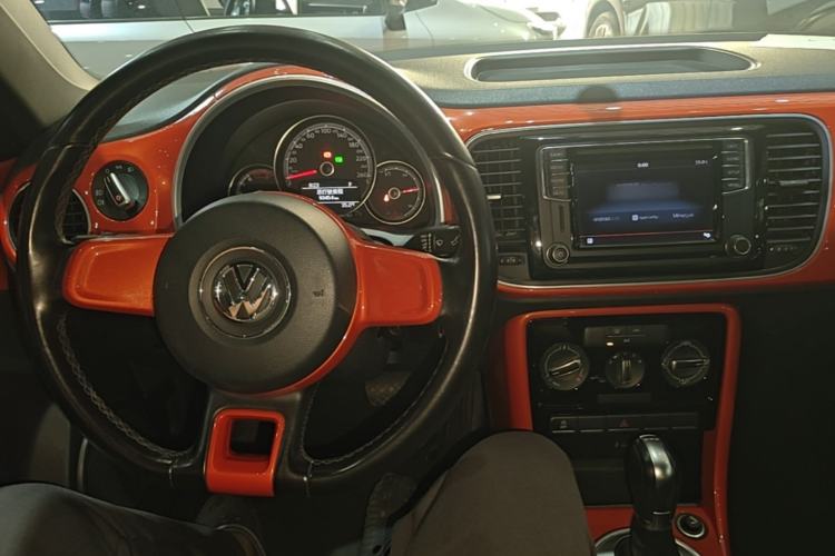 Used Volkswagen Beetle 2017 180TSI Yile Edition Center Console