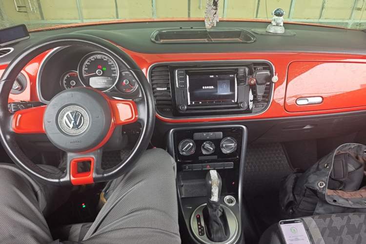 Used Volkswagen Beetle 2017 180TSI Yile Edition Center Console