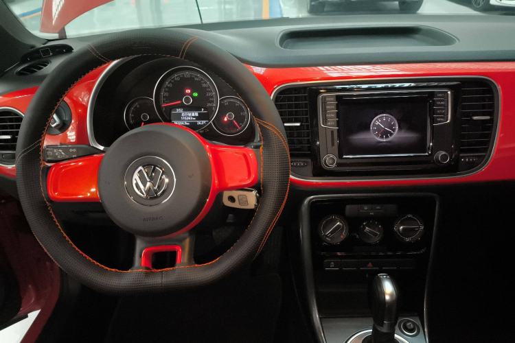 Used Volkswagen Beetle 2017 180TSI Yile Edition Center Console