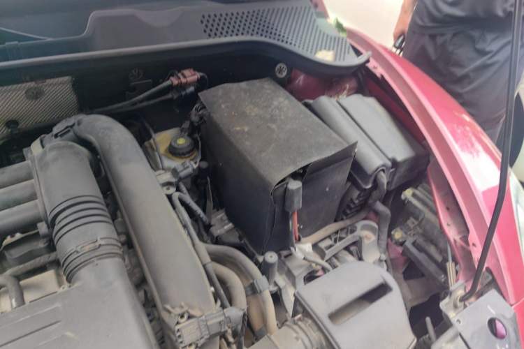 Used Volkswagen Beetle 2017 180TSI Pink Beauty Edition Engine Bay Left
