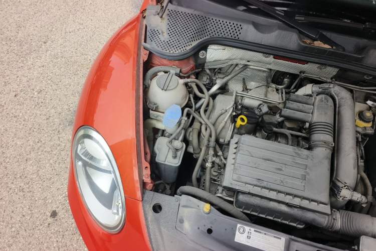 Used Volkswagen Beetle 2017 180TSI Yile Edition Engine Bay Right