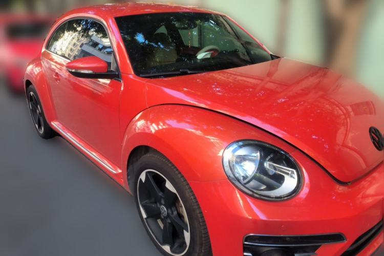 Used Volkswagen Beetle 2017 180TSI Yile Edition Front Right 45 Deg