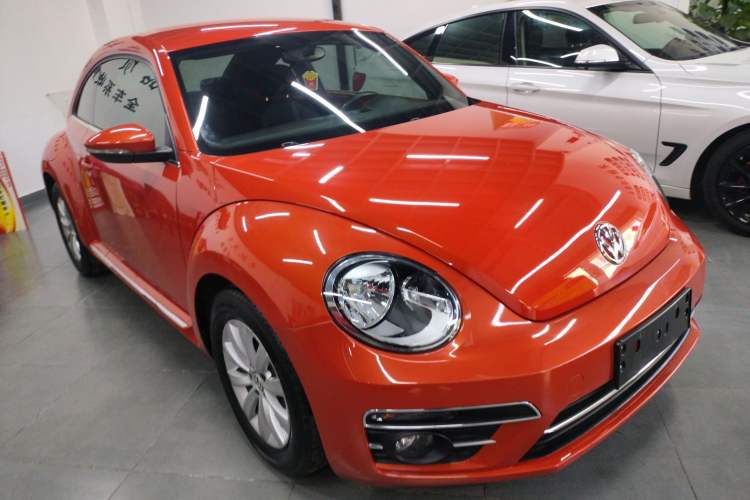 Used Volkswagen Beetle 2017 180TSI Yile Edition Front Right 45 Deg