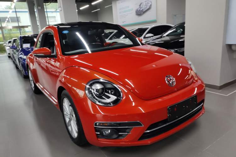 Used Volkswagen Beetle 2017 180TSI Shangle Edition Front Right 45 Deg