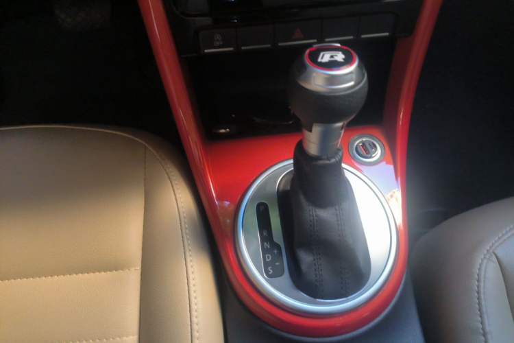 Used Volkswagen Beetle 2017 180TSI Yile Edition Gear Lever