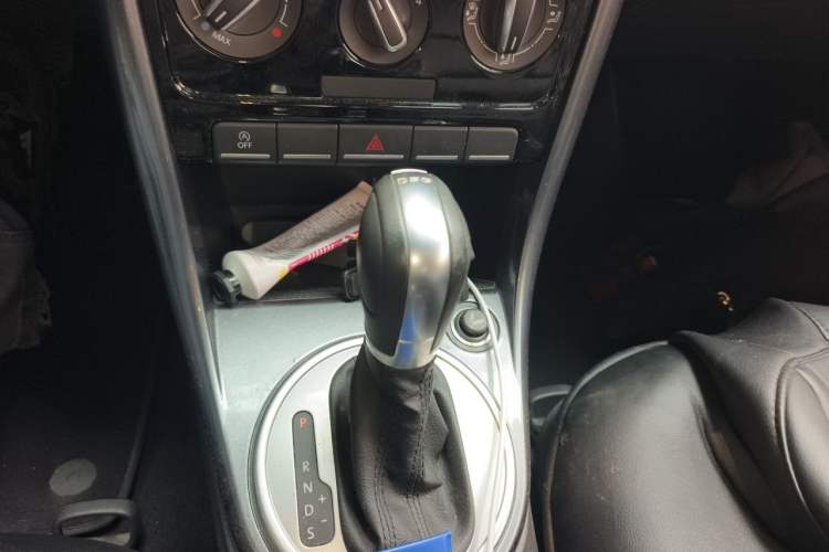 Used Volkswagen Beetle 2017 180TSI Yile Edition Gear Lever
