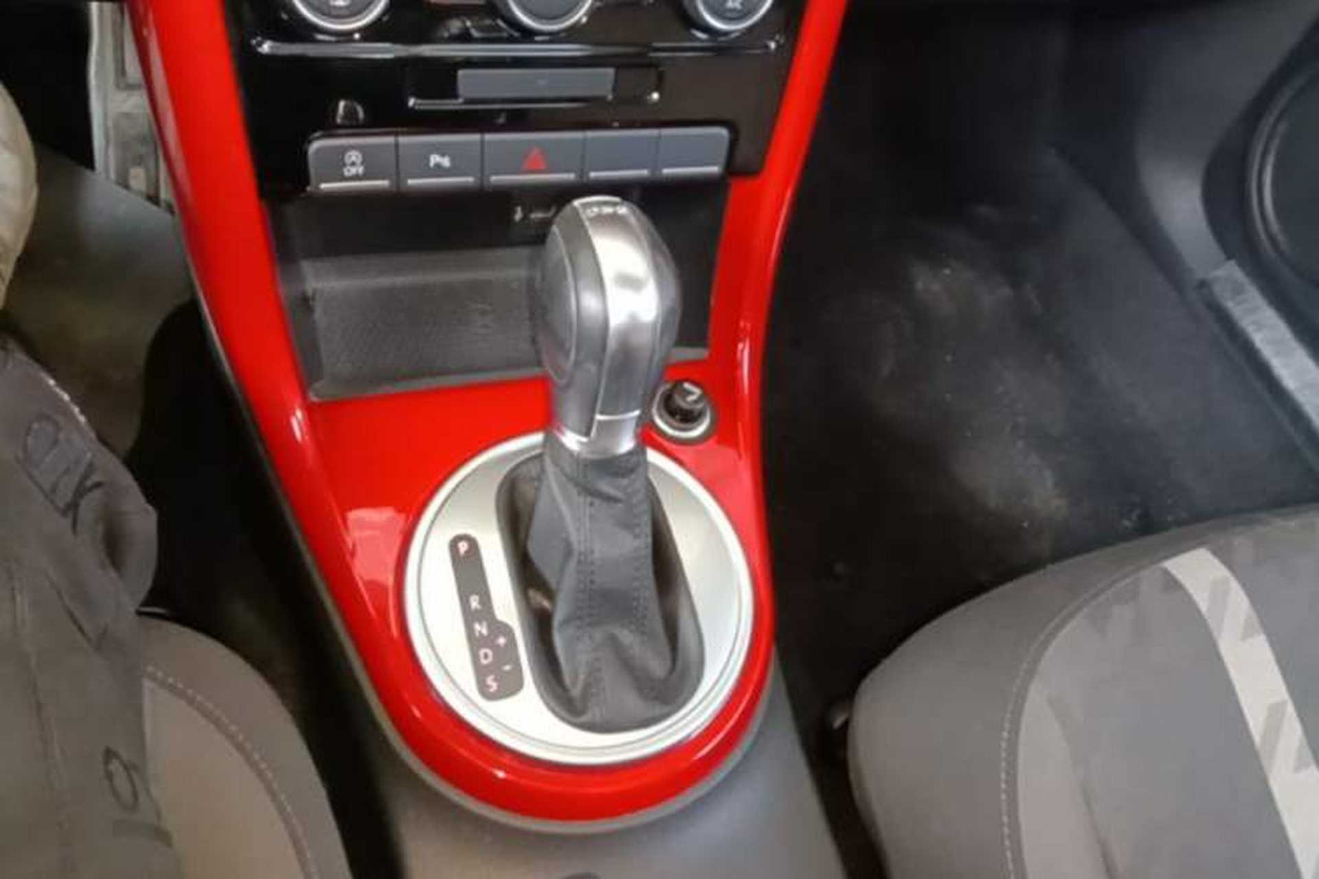 Used Volkswagen Beetle 2017 280TSI Zongle Edition Gear Lever