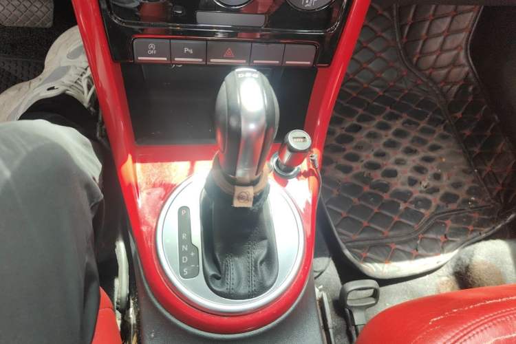 Used Volkswagen Beetle 2017 180TSI Shangle Edition Gear Lever