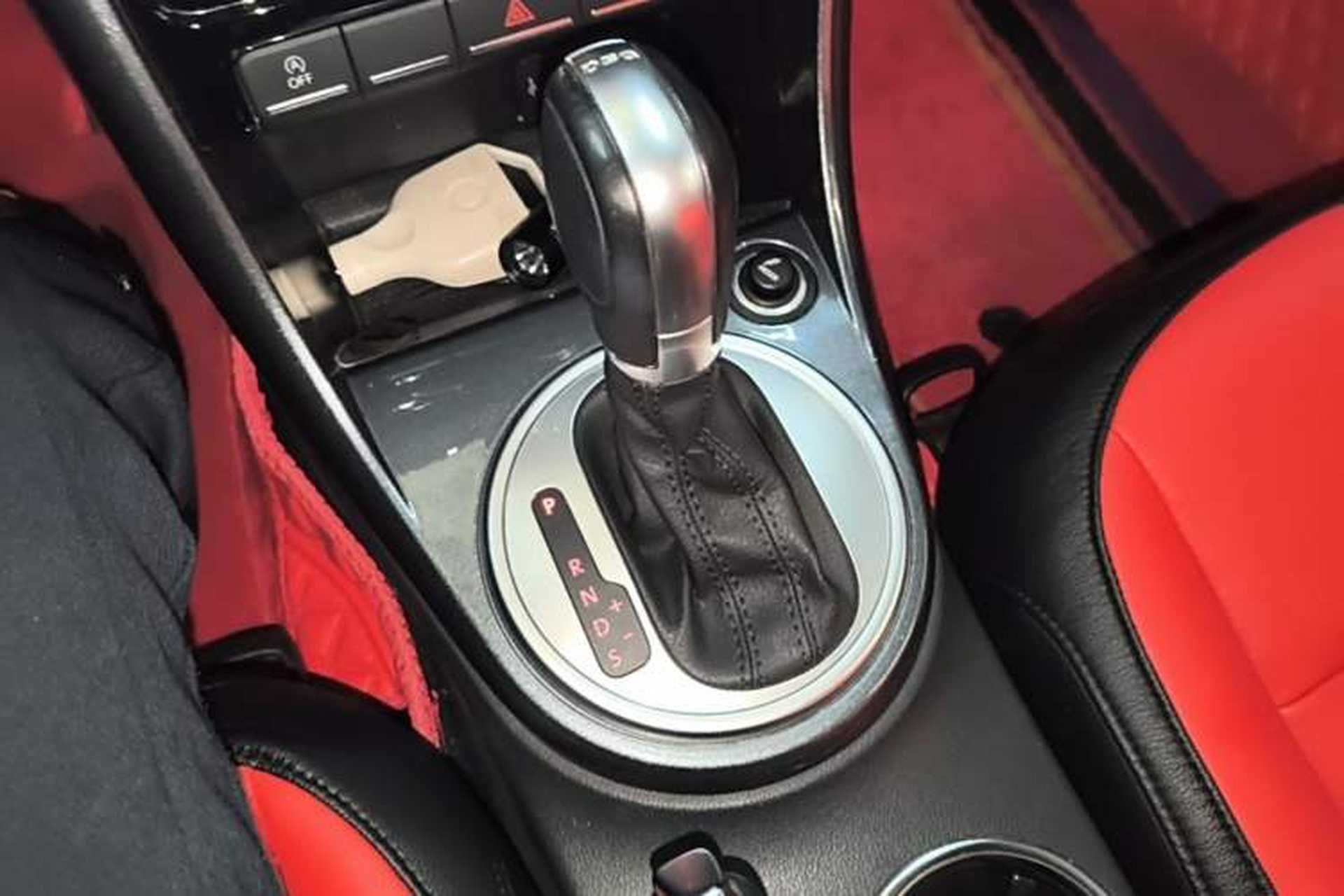 Used Volkswagen Beetle 2017 180TSI Yile Edition Gear Lever