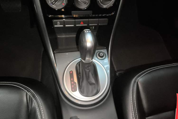 Used Volkswagen Beetle 2017 180TSI Yile Edition Gear Lever