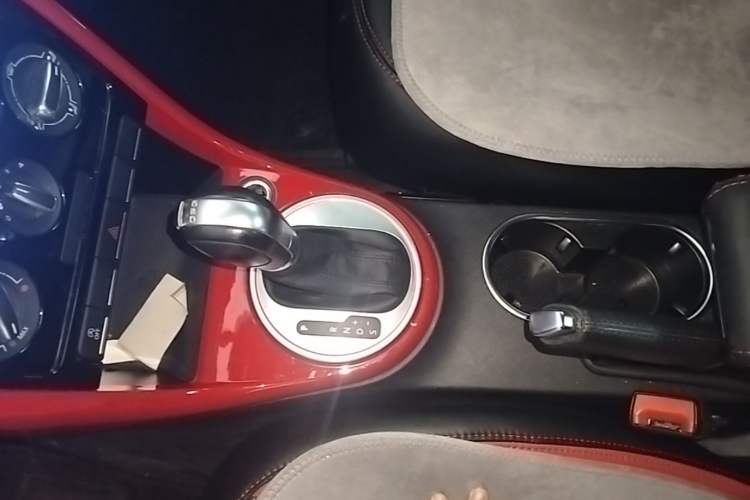 Used Volkswagen Beetle 2017 180TSI Yile Edition Gear Lever