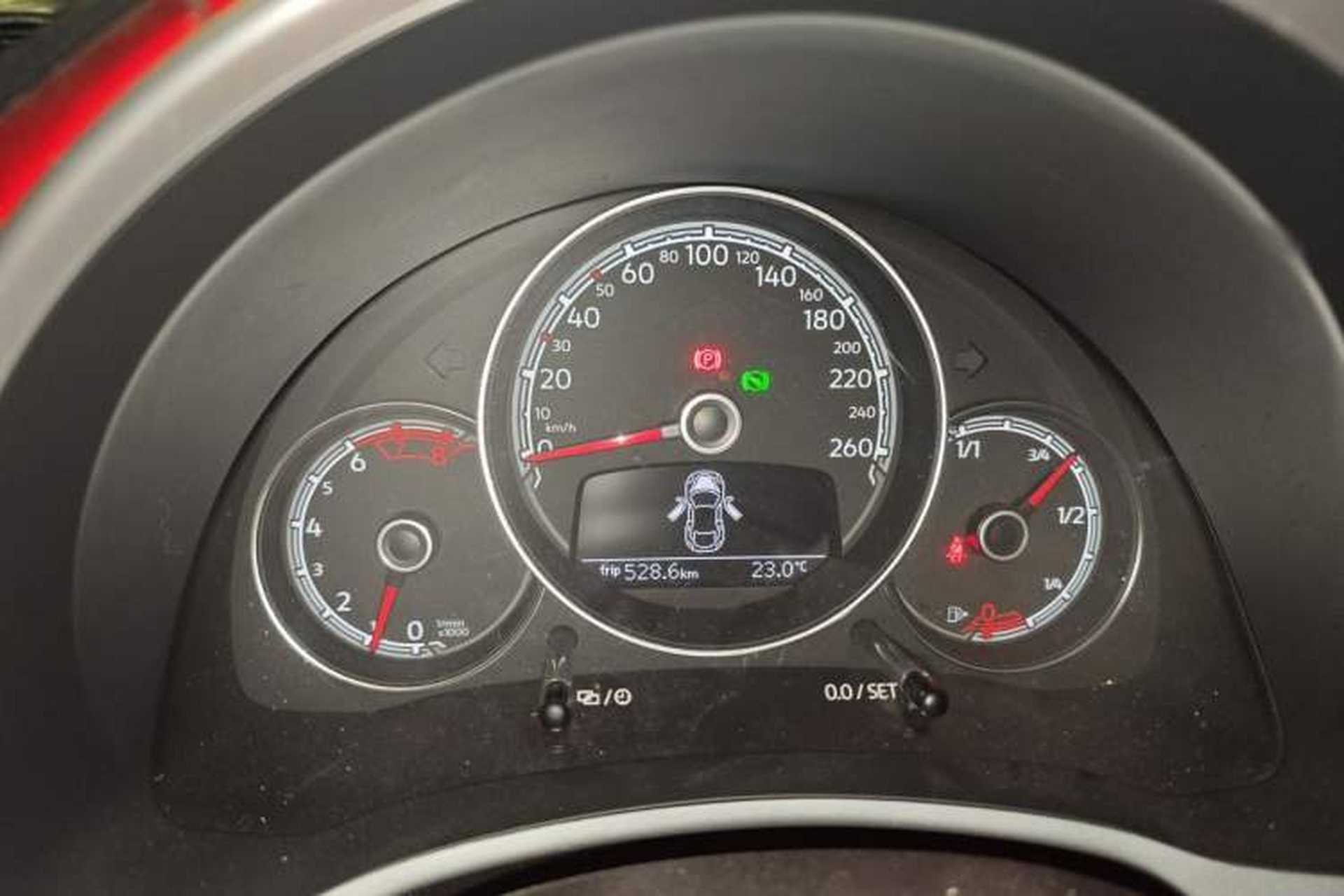Used Volkswagen Beetle 2017 280TSI Zongle Edition Instrument Cluster