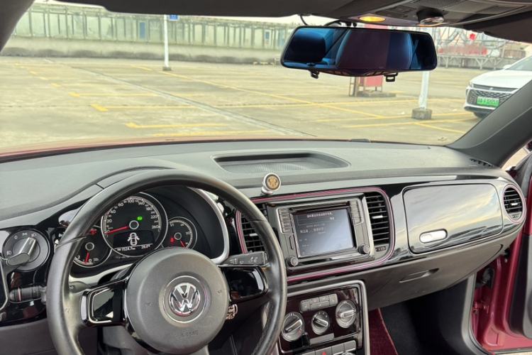 Used Volkswagen Beetle 2017 180TSI Pink Beauty Edition Interior 1