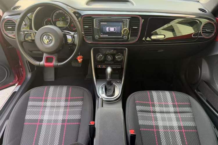 Used Volkswagen Beetle 2017 180TSI Pink Beauty Edition Interior 1
