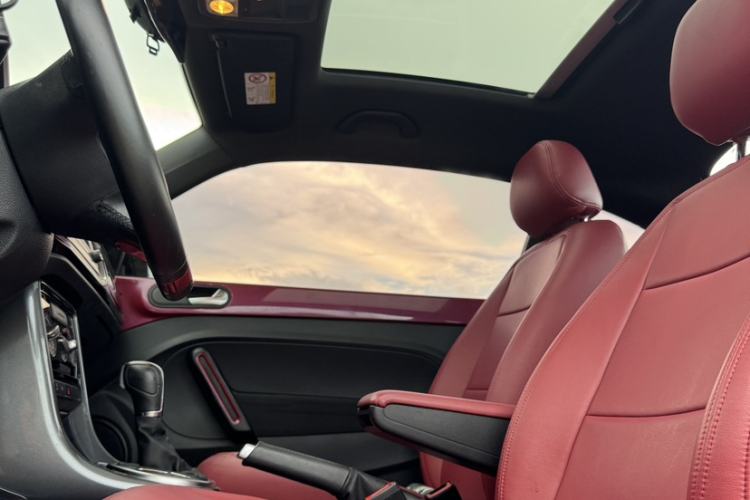 Used Volkswagen Beetle 2017 180TSI Pink Beauty Edition Interior 2