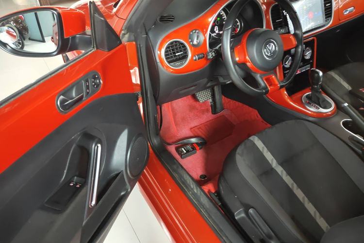 Used Volkswagen Beetle 2017 180TSI Yile Edition Interior 3