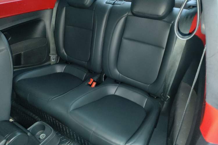 Used Volkswagen Beetle 2017 180TSI Yile Edition Interior 4