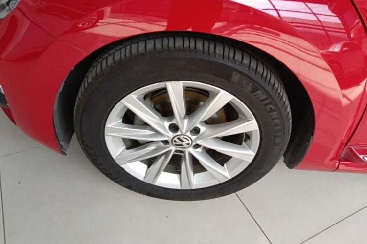 Used Volkswagen Beetle 2017 280TSI Zongle Edition Left Front Wheel Hub