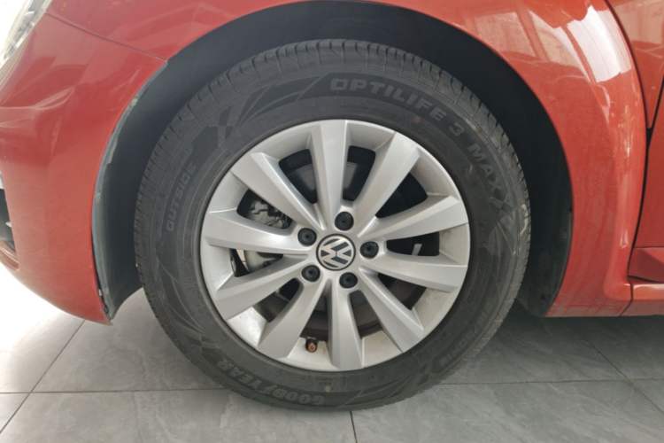 Used Volkswagen Beetle 2017 180TSI Yile Edition Left Front Wheel Hub