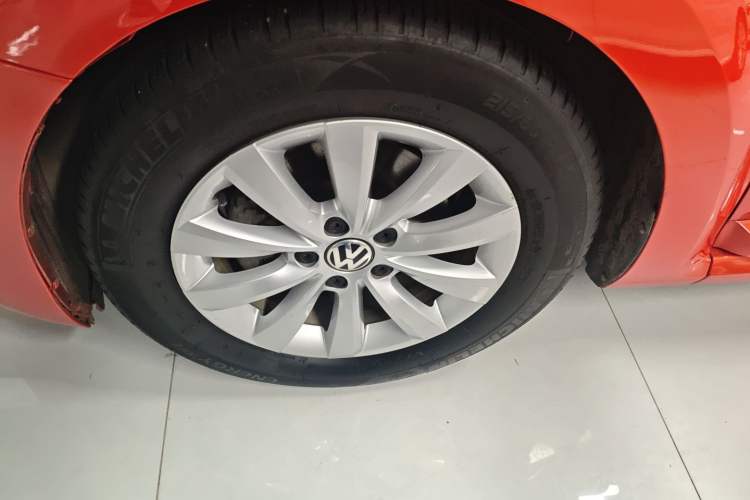 Used Volkswagen Beetle 2017 180TSI Yile Edition Left Front Wheel Hub