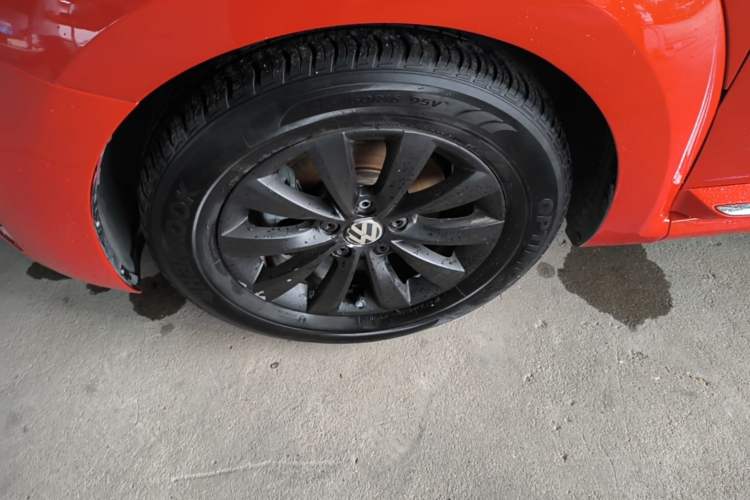 Used Volkswagen Beetle 2017 180TSI Yile Edition Left Front Wheel Hub