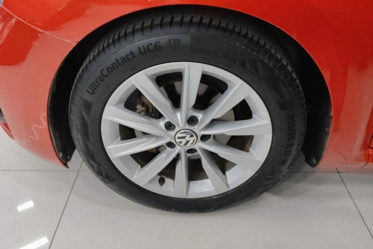 Used Volkswagen Beetle 2017 180TSI Shangle Edition Left Front Wheel Hub