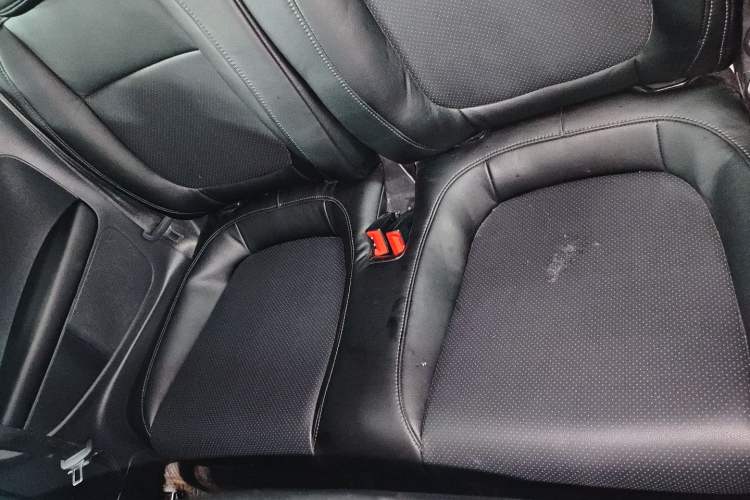 Used Volkswagen Beetle 2017 180TSI Yile Edition Left Rear Seat
