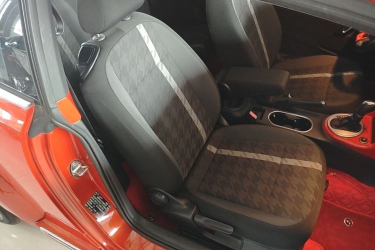 Used Volkswagen Beetle 2017 180TSI Yile Edition Right Front Seat