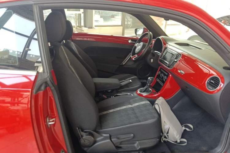 Used Volkswagen Beetle 2017 280TSI Zongle Edition Right Front Seat