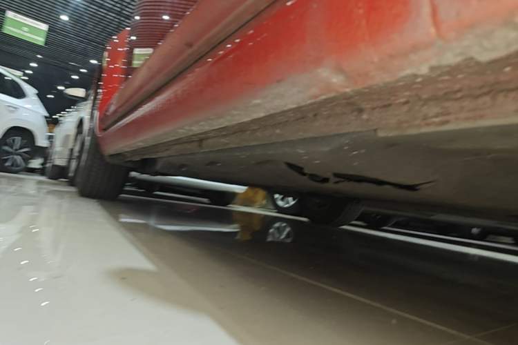 Used Volkswagen Beetle 2017 180TSI Yile Edition Right Side Sill
