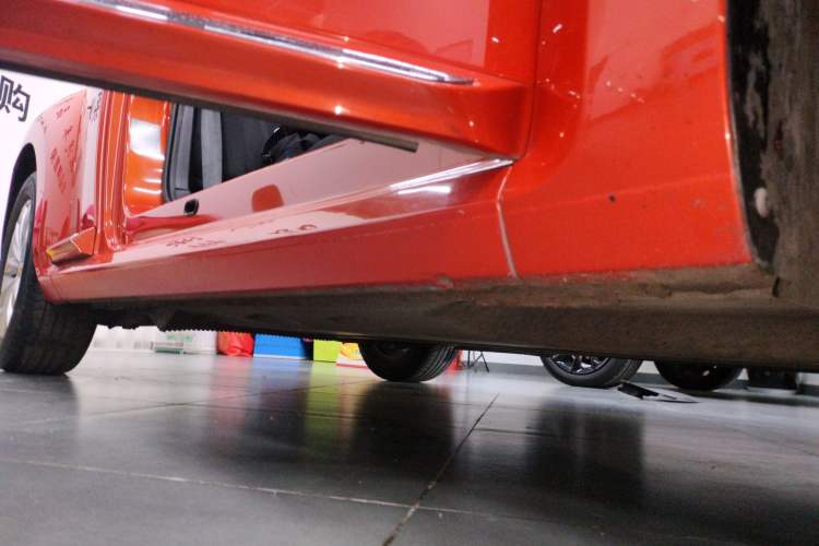 Used Volkswagen Beetle 2017 180TSI Yile Edition Right Side Sill
