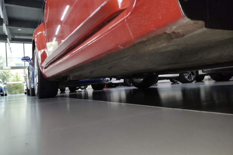 Used Volkswagen Beetle 2017 180TSI Shangle Edition Right Side Sill