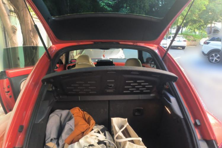 Used Volkswagen Beetle 2017 180TSI Yile Edition Trunk