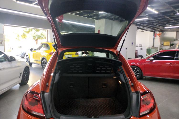 Used Volkswagen Beetle 2017 180TSI Yile Edition Trunk