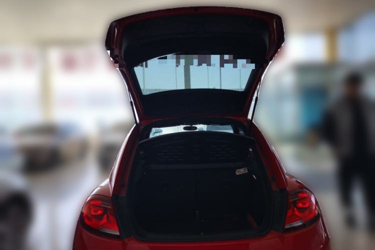 Used Volkswagen Beetle 2017 180TSI Yile Edition Trunk