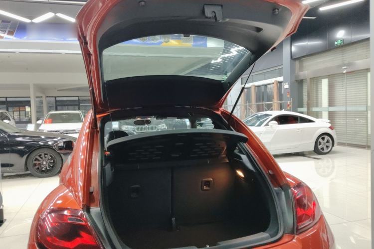 Used Volkswagen Beetle 2017 180TSI Shangle Edition Trunk