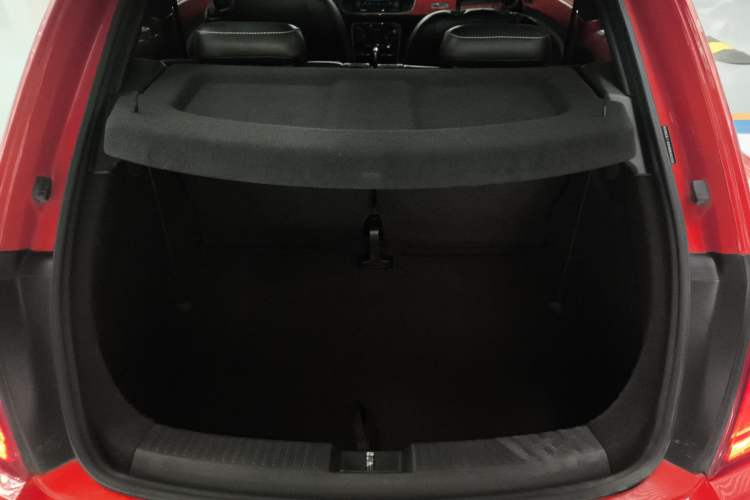 Used Volkswagen Beetle 2017 180TSI Yile Edition Trunk