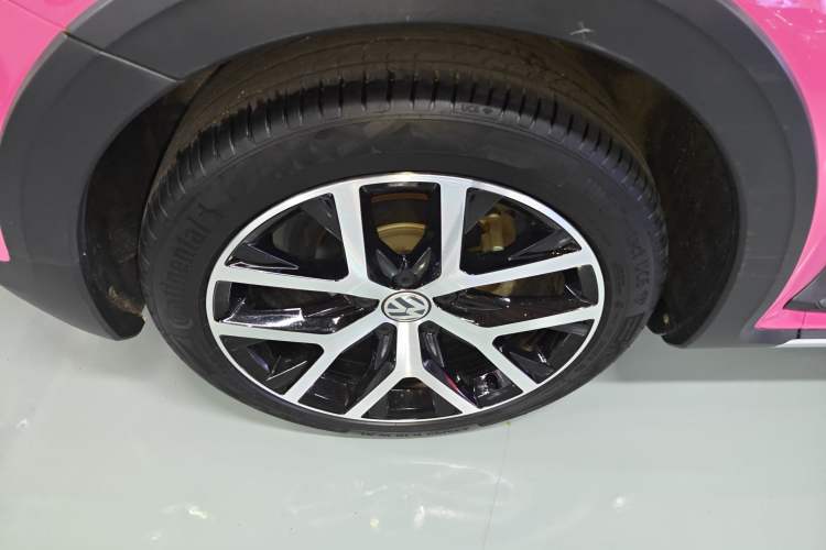 Used Volkswagen Beetle 2017 280TSI Dune Off-Road Edition Right Rear Wheel Hub