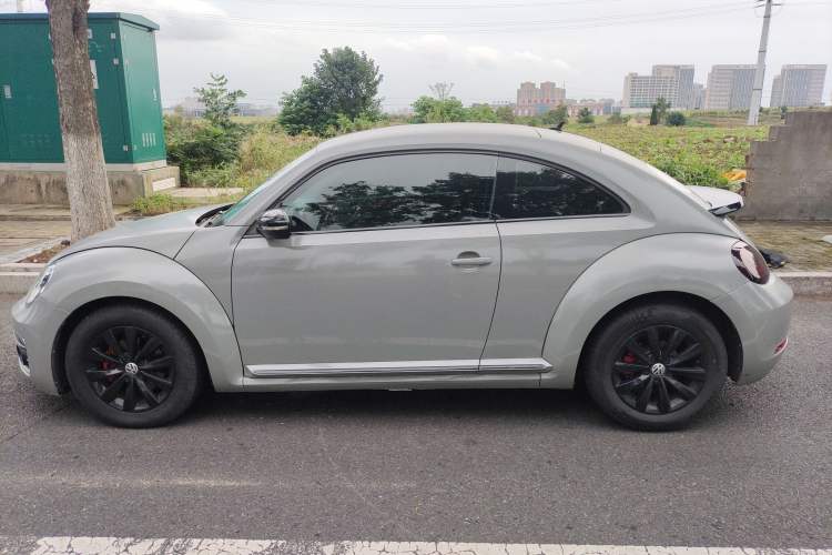 Used Volkswagen Beetle 2017 180TSI Yile Edition Left Side