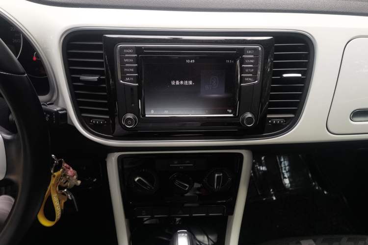 Used Volkswagen Beetle 2017 180TSI Yile Edition Audio And AC Panel