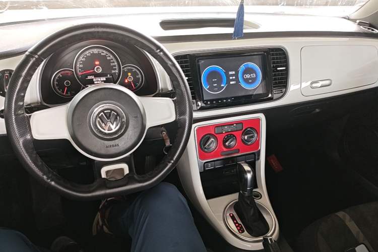 Used Volkswagen Beetle 2017 180TSI Yile Edition Center Console