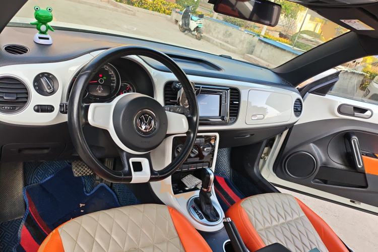 Used Volkswagen Beetle 2017 180TSI Yile Edition Center Console