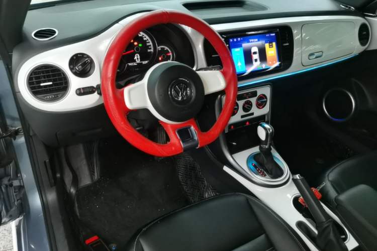 Used Volkswagen Beetle 2017 180TSI Yile Edition Center Console