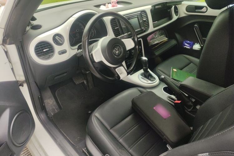 Used Volkswagen Beetle 2017 180TSI Yile Edition Center Console