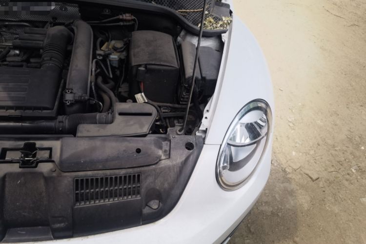 Used Volkswagen Beetle 2017 180TSI Yile Edition Engine Bay Left