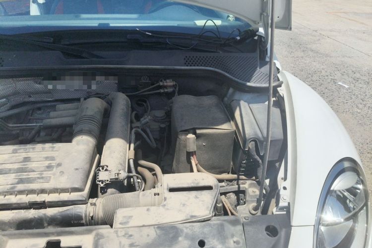 Used Volkswagen Beetle 2017 180TSI Yile Edition Engine Bay Left