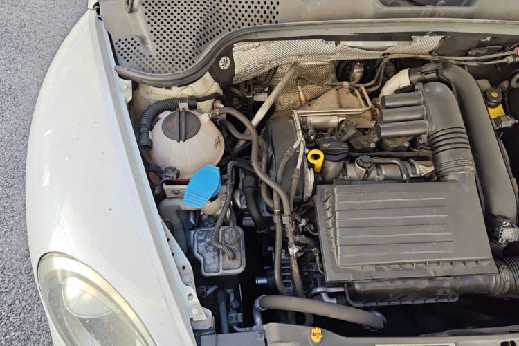Used Volkswagen Beetle 2017 180TSI Yile Edition Engine Bay Right