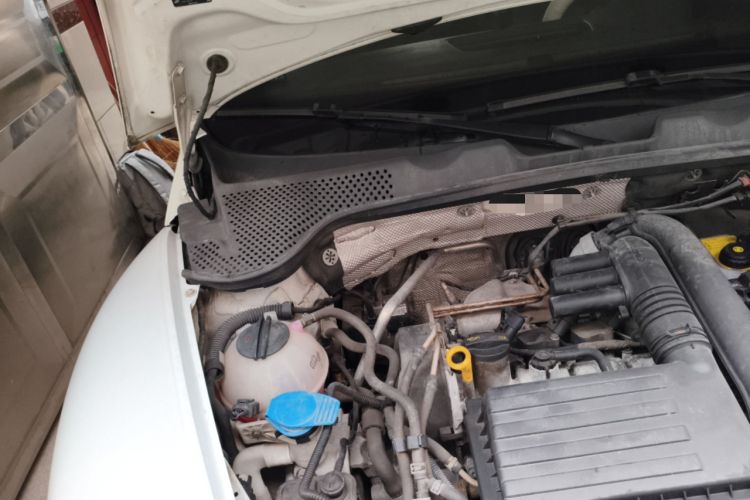 Used Volkswagen Beetle 2017 180TSI Yile Edition Engine Bay Right