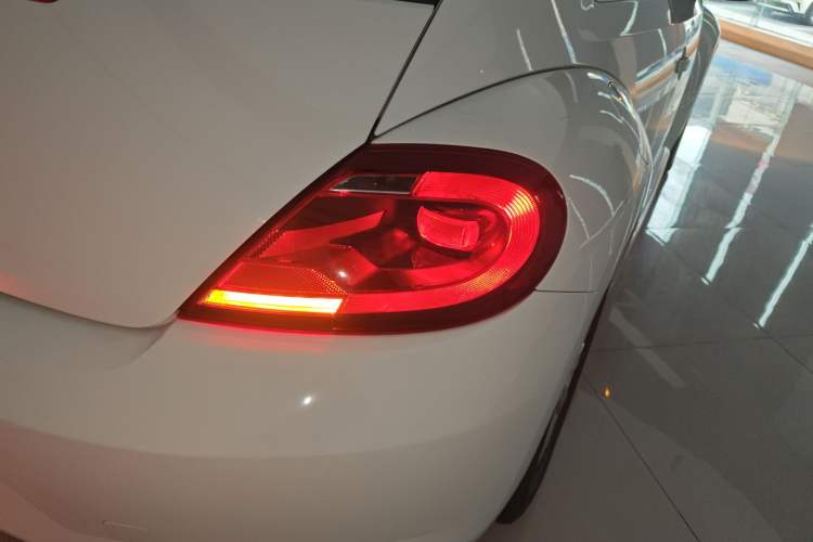 Used Volkswagen Beetle 2017 180TSI Yile Edition Exterior 2
