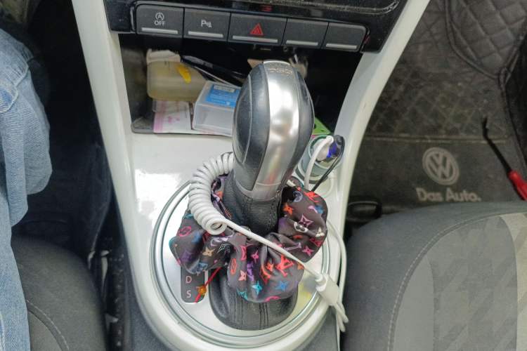 Used Volkswagen Beetle 2017 180TSI Shangle Edition Gear Lever